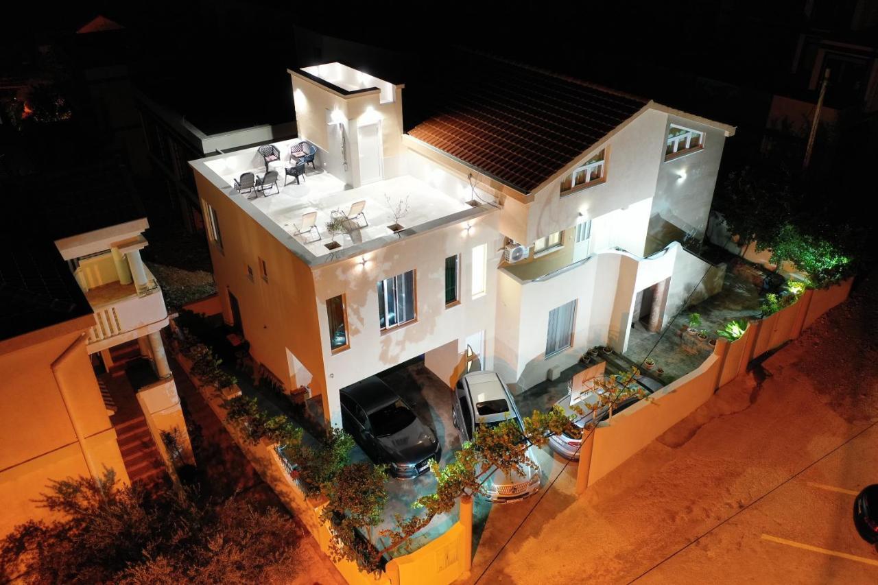 Id Apartments Tivat Exterior photo