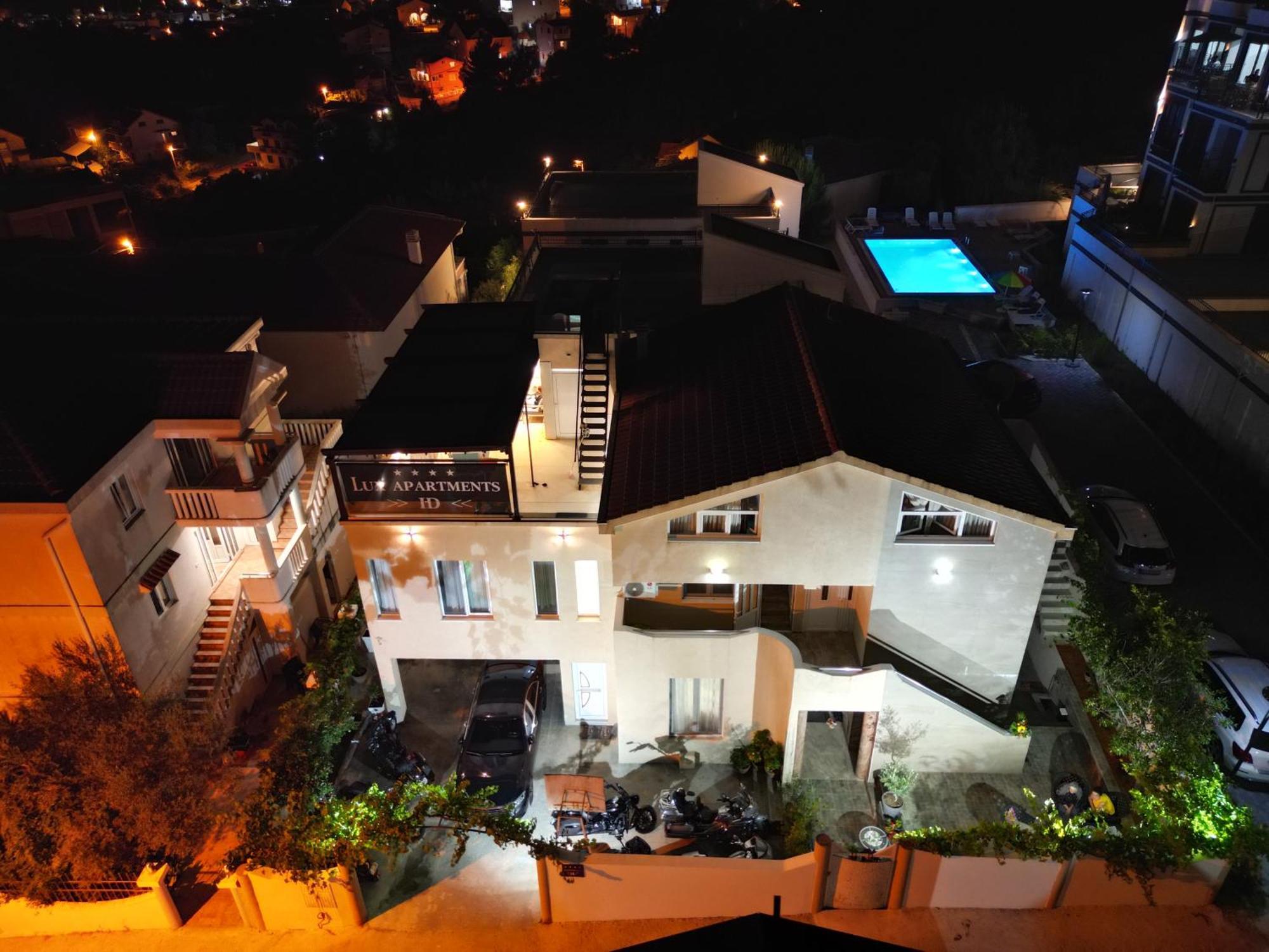 Id Apartments Tivat Exterior photo