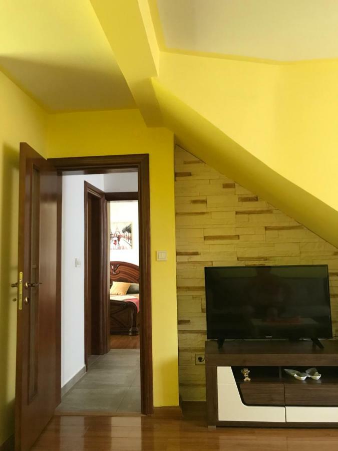 Id Apartments Tivat Exterior photo